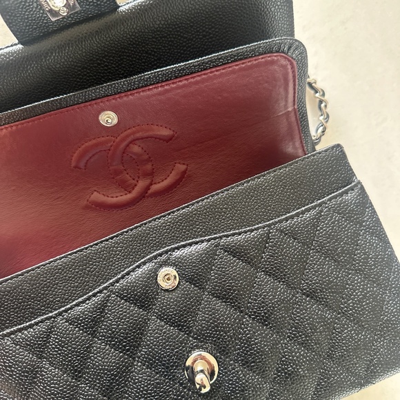 Chanel classic black purse - Picture 2 of 2